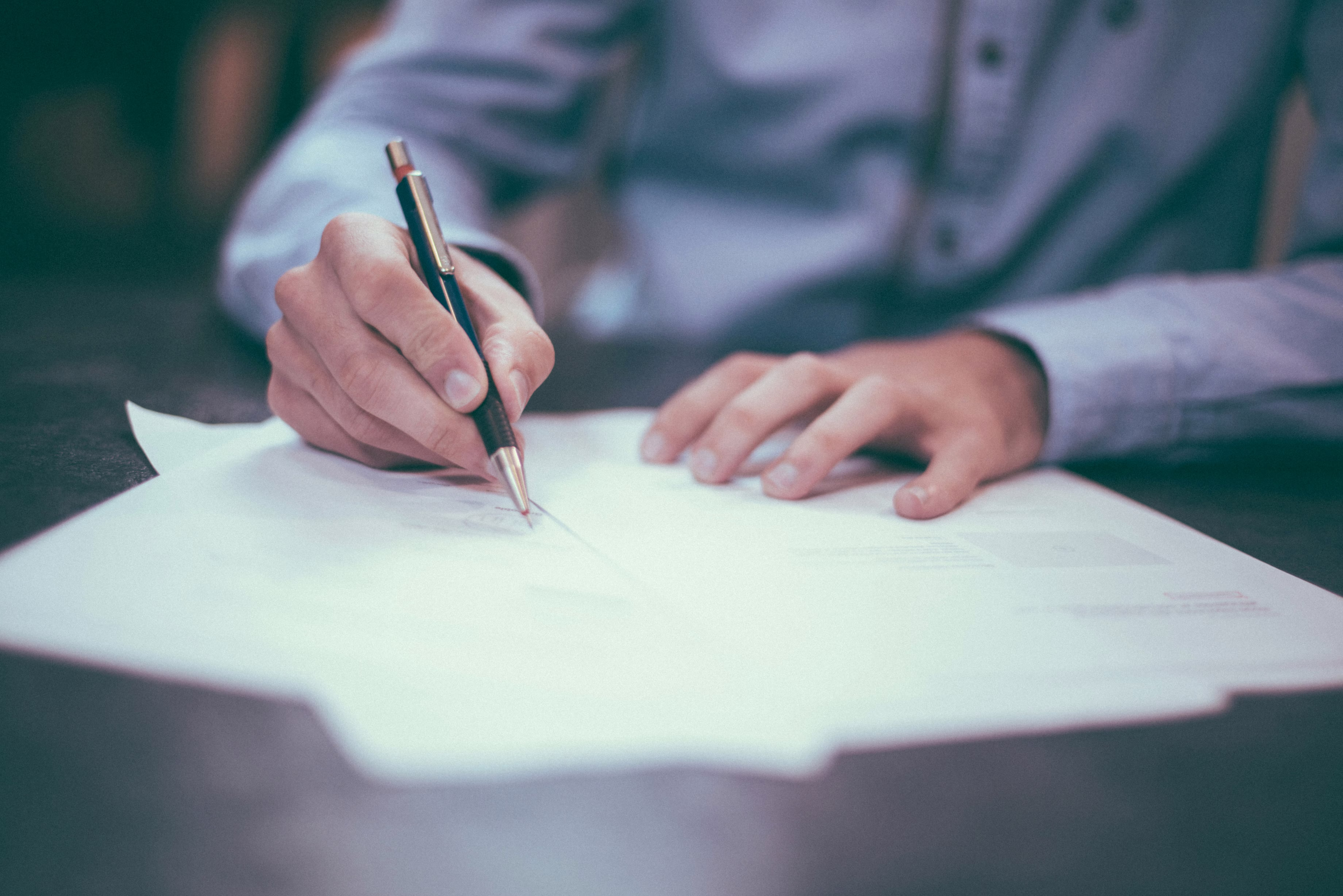Single Administrative Document przy imporcie aut z USA – co to jest i do czego służy?